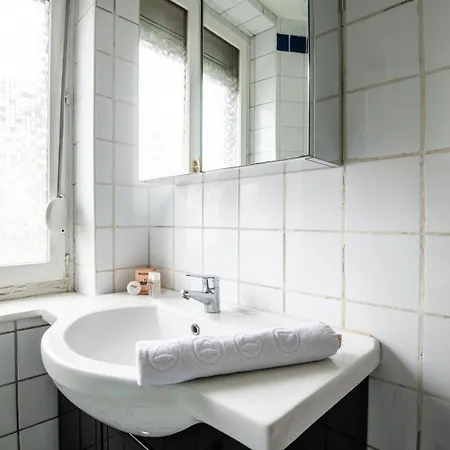 Family In Lille, Garden And Parking - 6/8p Nyaraló *