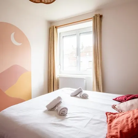 Family In Lille, Garden And Parking - 6/8p *